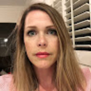 Meet your Posher, Caitlin